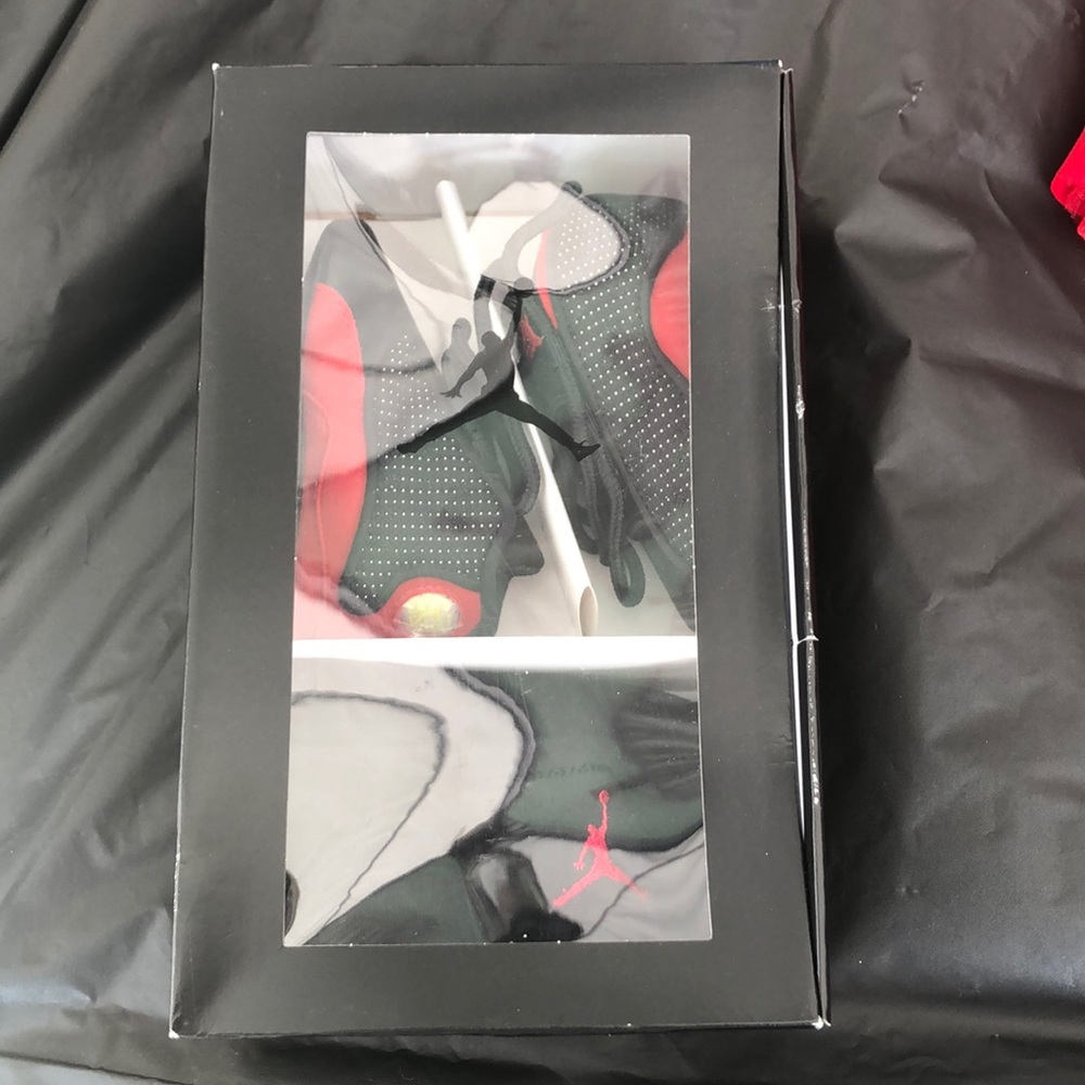 Baby Jordan shoes and head piece.
